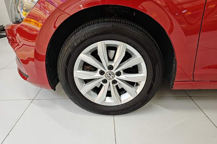 Used Volkswagen Polo 2019 Plus 1.5L Automatic Colorful Technology Edition Left Front Wheel Hub