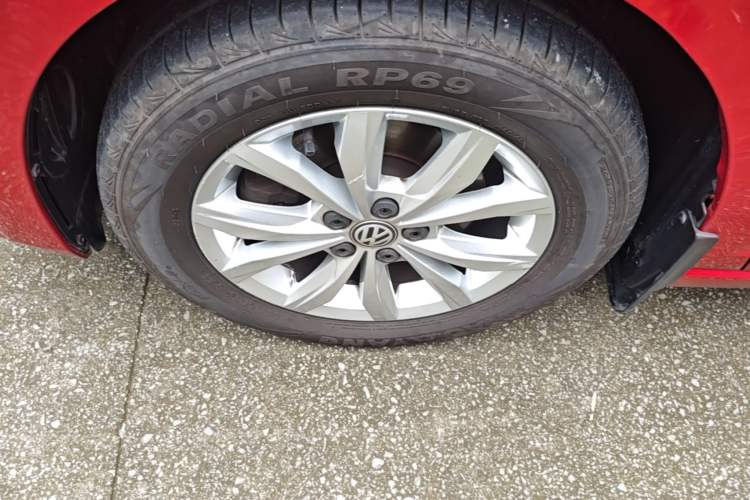 Used Volkswagen Polo 2019 Plus 1.5L Automatic Colorful Technology Edition Left Front Wheel Hub