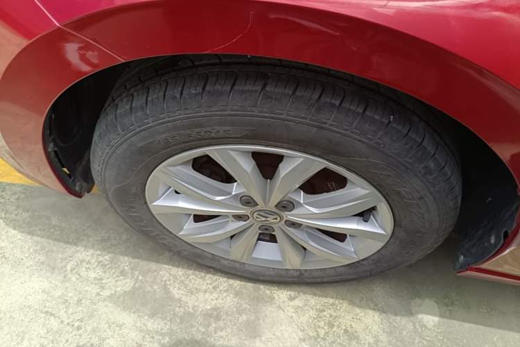 Used Volkswagen Polo 2019 Plus 1.5L Automatic Colorful Technology Edition Left Front Wheel Hub