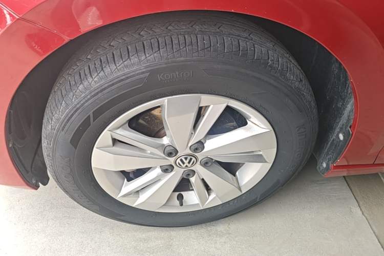 Used Volkswagen Polo 2019 Plus 1.5L Automatic Panoramic Enjoyment Edition Left Front Wheel Hub