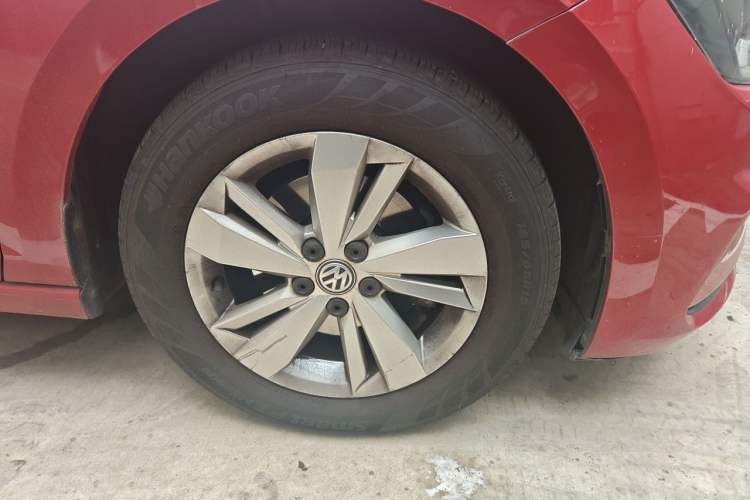 Used Volkswagen Polo 2019 Plus 1.5L Automatic Panoramic Enjoyment Edition Right Front Wheel Hub