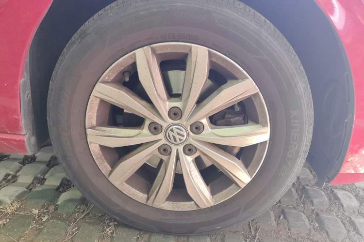 Used Volkswagen Polo 2019 Plus 1.5L Automatic Colorful Technology Edition Right Front Wheel Hub