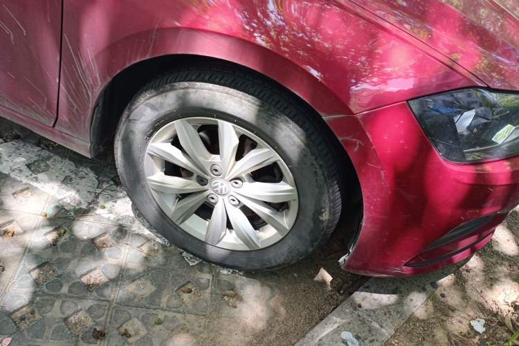 Used Volkswagen Polo 2019 Plus 1.5L Automatic Colorful Technology Edition Right Front Wheel Hub