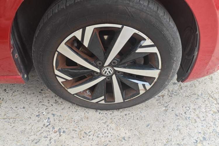 Used Volkswagen Polo 2019 Plus 1.5L Automatic Beats Trendy Cool Edition Right Front Wheel Hub
