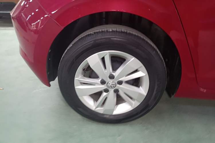 Used Volkswagen Polo 2019 Plus 1.5L Automatic Panoramic Enjoyment Edition Right Rear Wheel Hub