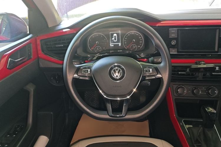 Used Volkswagen Polo 2019 Plus 1.5L Automatic Colorful Technology Edition Steering Wheel