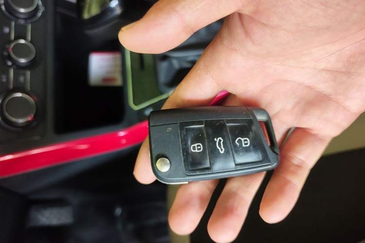 Used Volkswagen Polo 2019 Plus 1.5L Automatic Colorful Technology Edition Vehicle Key