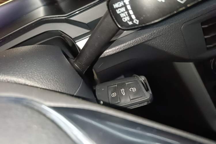 Used Volkswagen Polo 2019 Plus 1.5L Automatic Panoramic Enjoyment Edition Vehicle Key