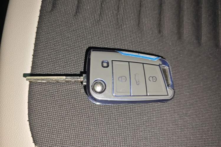 Used Volkswagen Polo 2019 Plus 1.5L Automatic Colorful Technology Edition Vehicle Key