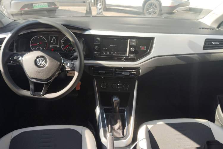 Used Volkswagen Polo 2019 Plus 1.5L Automatic Colorful Technology Edition Audio And AC Panel