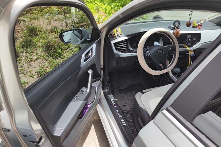 Used Volkswagen Polo 2019 Plus 1.5L Automatic Colorful Technology Edition Driver Seat