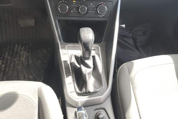 Used Volkswagen Polo 2019 Plus 1.5L Automatic Panoramic Enjoyment Edition Gear Lever