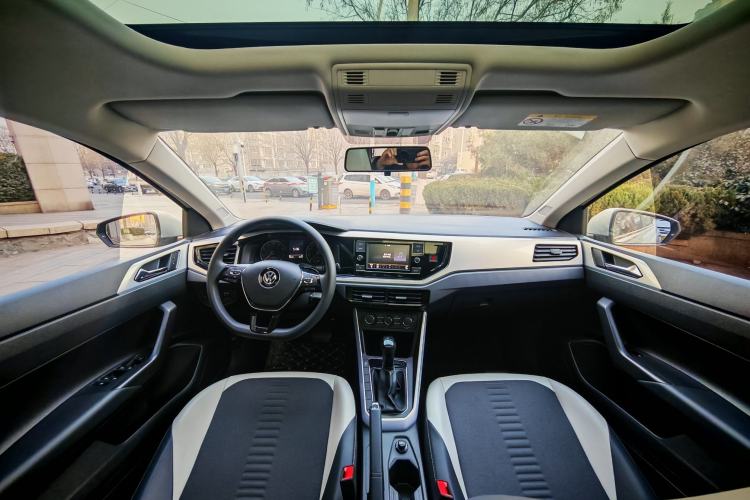 Used Volkswagen Polo 2019 Plus 1.5L Automatic Colorful Technology Edition Interior 2