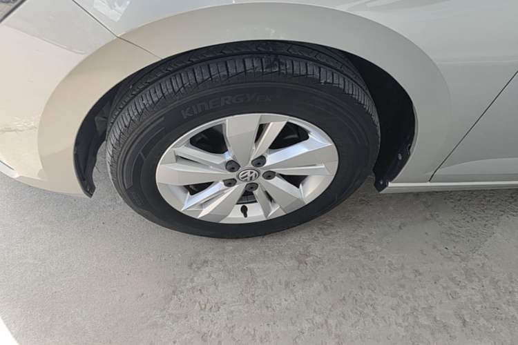 Used Volkswagen Polo 2019 Plus 1.5L Automatic Panoramic Enjoyment Edition Left Front Wheel Hub