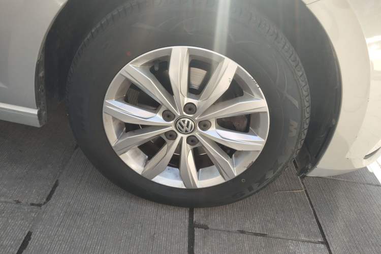 Used Volkswagen Polo 2019 Plus 1.5L Automatic Colorful Technology Edition Right Front Wheel Hub