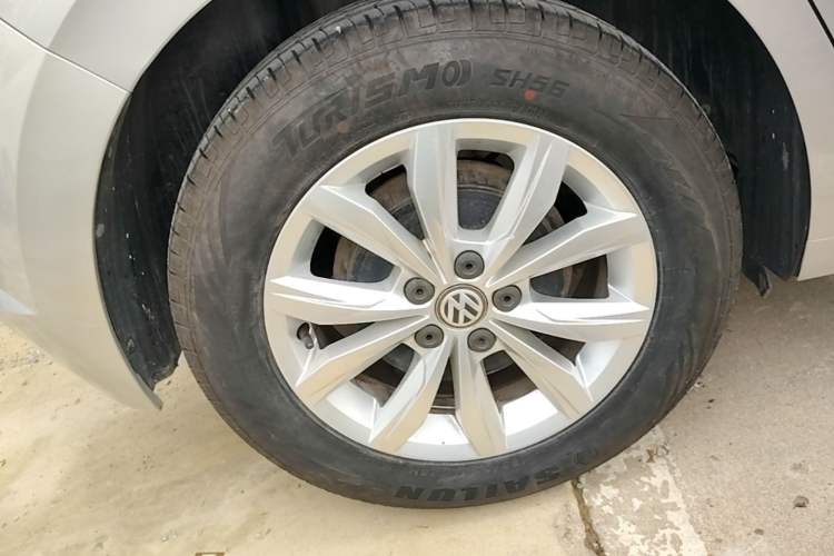 Used Volkswagen Polo 2019 Plus 1.5L Automatic Colorful Technology Edition Right Rear Wheel Hub