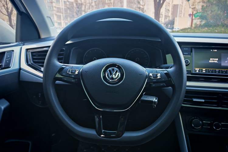 Used Volkswagen Polo 2019 Plus 1.5L Automatic Colorful Technology Edition Steering Wheel