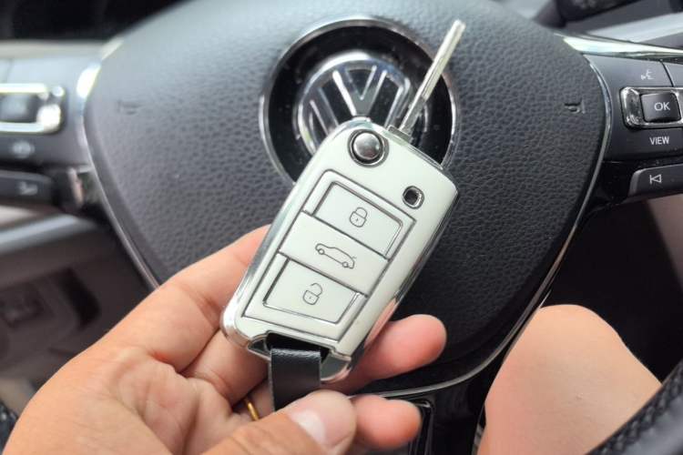 Used Volkswagen Polo 2019 Plus 1.5L Manual Panoramic Enjoyment Edition Vehicle Key