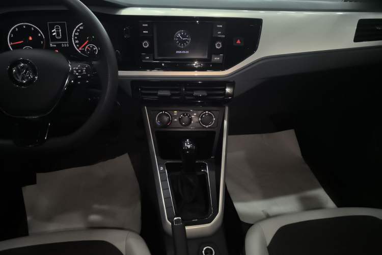 Used Volkswagen Polo 2019 Plus 1.5L Automatic Colorful Technology Edition Audio And AC Panel