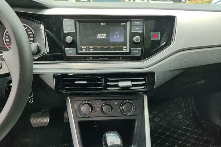 Used Volkswagen Polo 2019 Plus 1.5L Automatic Colorful Technology Edition Audio And AC Panel