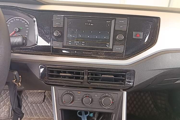 Used Volkswagen Polo 2019 Plus 1.5L Automatic Colorful Technology Edition Audio And AC Panel