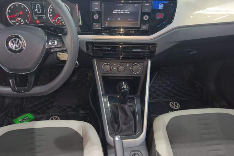Used Volkswagen Polo 2019 Plus 1.5L Automatic Colorful Technology Edition Audio And AC Panel