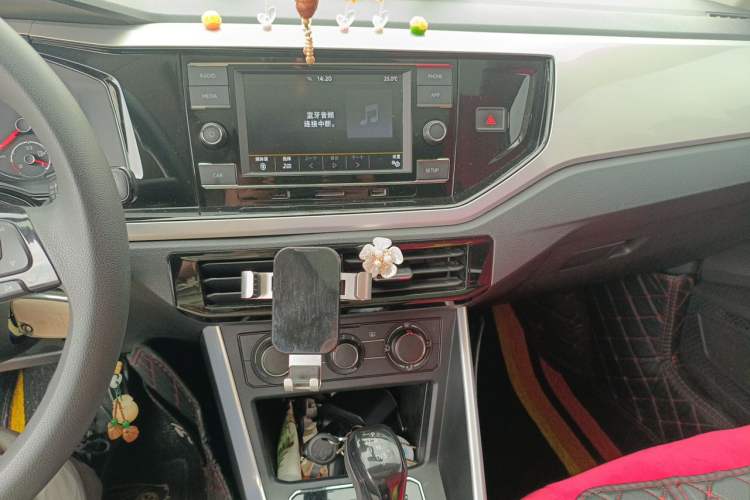 Used Volkswagen Polo 2019 Plus 1.5L Automatic Colorful Technology Edition Audio And AC Panel
