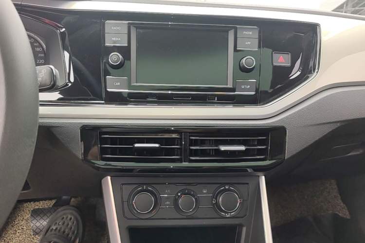 Used Volkswagen Polo 2019 Plus 1.5L Automatic Colorful Technology Edition Audio And AC Panel