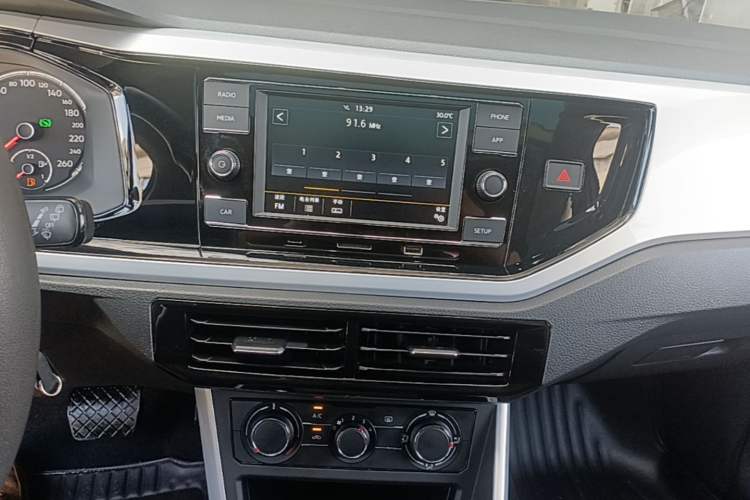 Used Volkswagen Polo 2019 Plus 1.5L Automatic Colorful Technology Edition Audio And AC Panel
