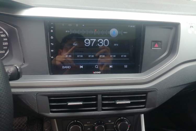 Used Volkswagen Polo 2019 Plus 1.5L Automatic Panoramic Enjoyment Edition Audio And AC Panel