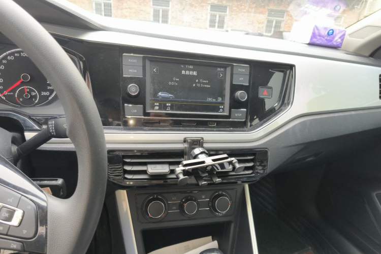 Used Volkswagen Polo 2019 Plus 1.5L Automatic Colorful Technology Edition Audio And AC Panel