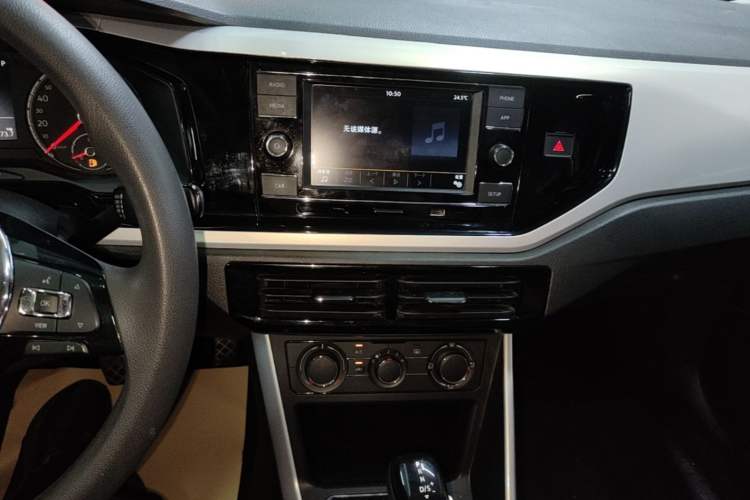 Used Volkswagen Polo 2019 Plus 1.5L Automatic Colorful Technology Edition Audio And AC Panel