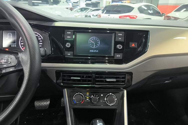 Used Volkswagen Polo 2019 Plus 1.5L Automatic Colorful Technology Edition Audio And AC Panel