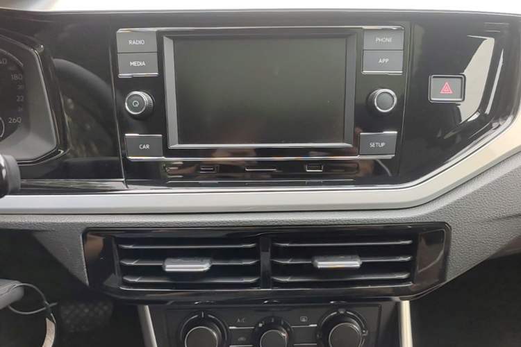 Used Volkswagen Polo 2019 Plus 1.5L Automatic Colorful Technology Edition Audio And AC Panel