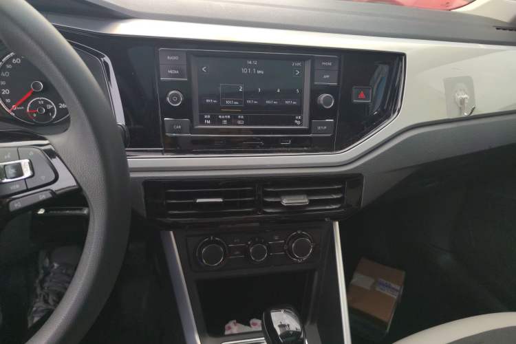 Used Volkswagen Polo 2019 Plus 1.5L Automatic Colorful Technology Edition Audio And AC Panel