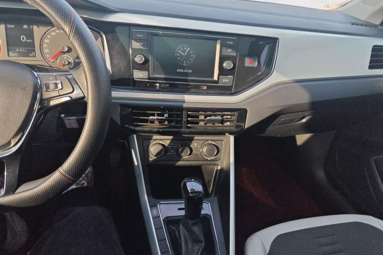 Used Volkswagen Polo 2019 Plus 1.5L Automatic Colorful Technology Edition Audio And AC Panel