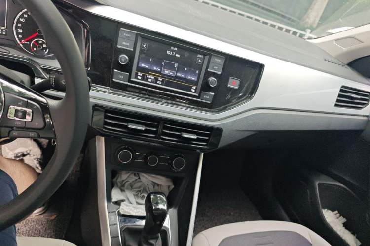 Used Volkswagen Polo 2019 Plus 1.5L Automatic Colorful Technology Edition Audio And AC Panel