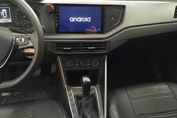 Used Volkswagen Polo 2019 Plus 1.5L Automatic Panoramic Enjoyment Edition Audio And AC Panel