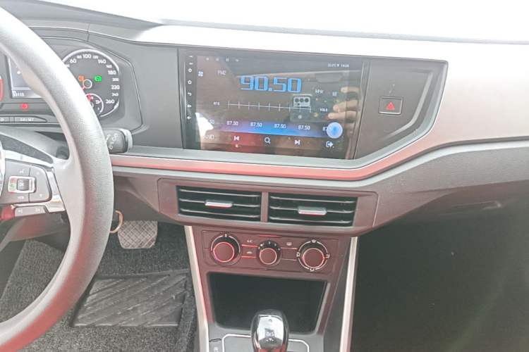 Used Volkswagen Polo 2019 Plus 1.5L Automatic Panoramic Enjoyment Edition Audio And AC Panel