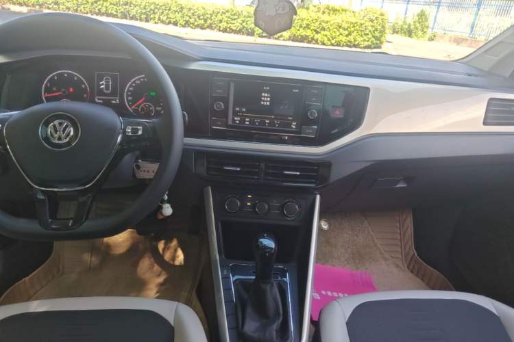 Used Volkswagen Polo 2019 Plus 1.5L Automatic Colorful Technology Edition Audio And AC Panel