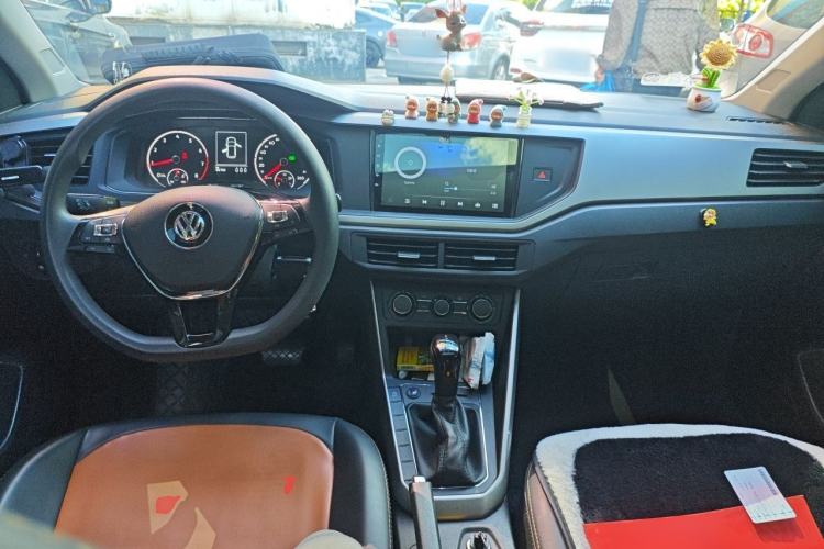 Used Volkswagen Polo 2019 Plus 1.5L Automatic Panoramic Enjoyment Edition Center Console
