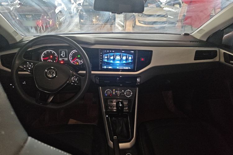Used Volkswagen Polo 2019 Plus 1.5L Automatic Panoramic Enjoyment Edition Center Console