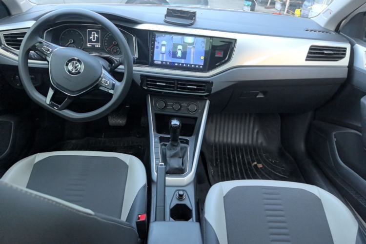 Used Volkswagen Polo 2019 Plus 1.5L Automatic Beats Trendy Cool Edition Center Console