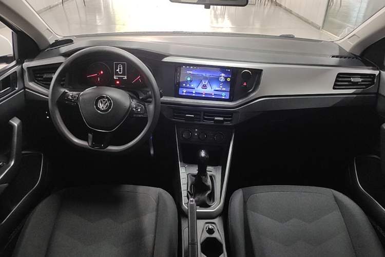 Used Volkswagen Polo 2019 Plus 1.5L Automatic Panoramic Enjoyment Edition Center Console