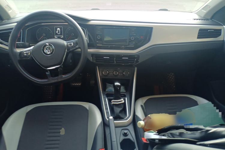 Used Volkswagen Polo 2019 Plus 1.5L Automatic Beats Trendy Cool Edition Center Console