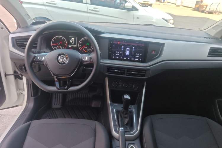 Used Volkswagen Polo 2019 Plus 1.5L Automatic Panoramic Enjoyment Edition Center Console