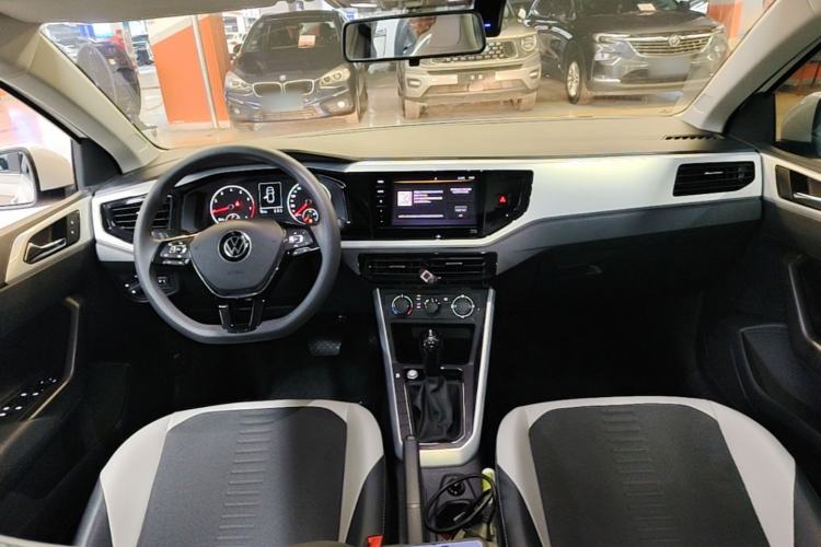 Used Volkswagen Polo 2019 Plus 1.5L Automatic Panoramic Enjoyment Edition Center Console
