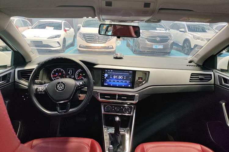 Used Volkswagen Polo 2019 Plus 1.5L Automatic Panoramic Enjoyment Edition Center Console