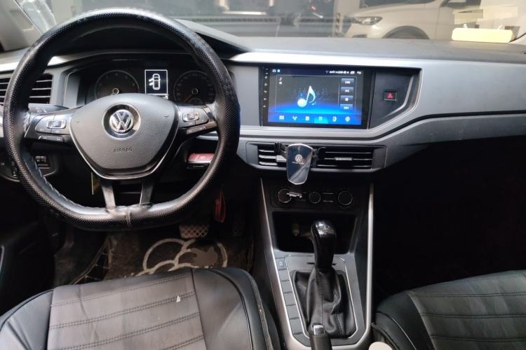Used Volkswagen Polo 2019 Plus 1.5L Automatic Panoramic Enjoyment Edition Center Console