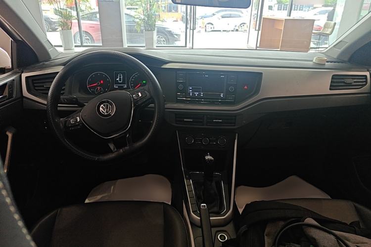 Used Volkswagen Polo 2019 Plus 1.5L Automatic Panoramic Enjoyment Edition Center Console